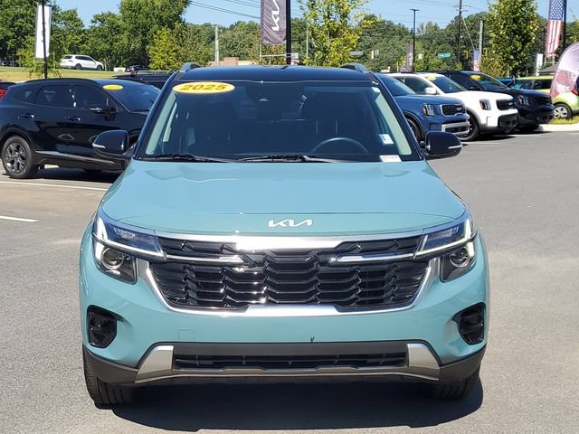 Certified 2025 Kia Seltos S FWD image 2