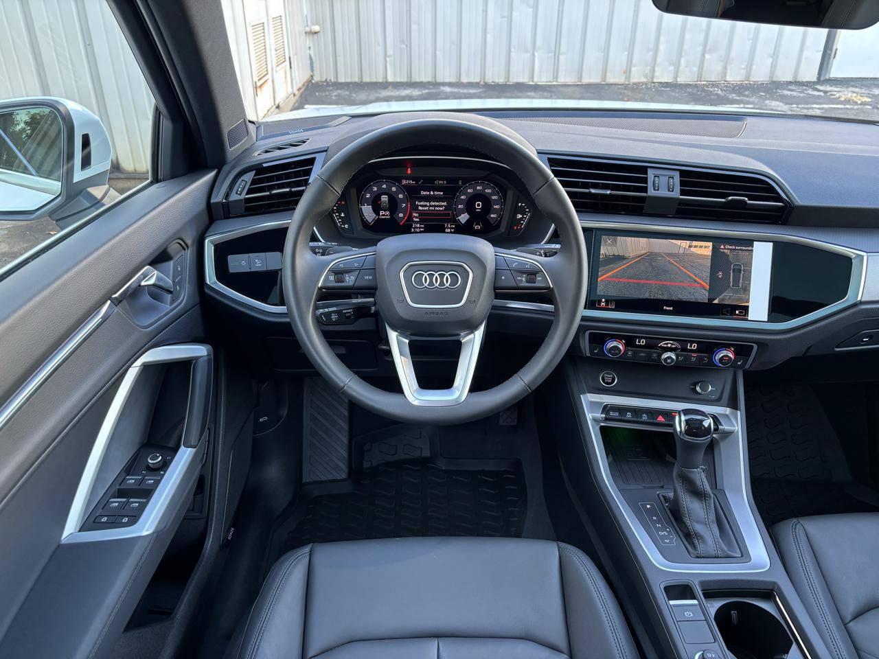 Used 2025 Audi Q3 2.0T Premium Plus AWD/4WD image 4