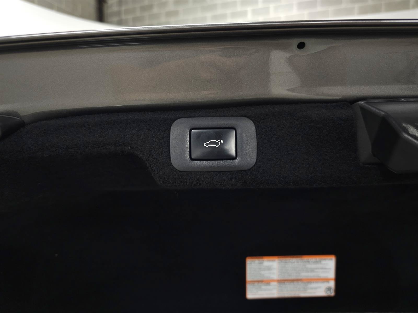 Used 2019 Lexus LS 500h AWD image 9