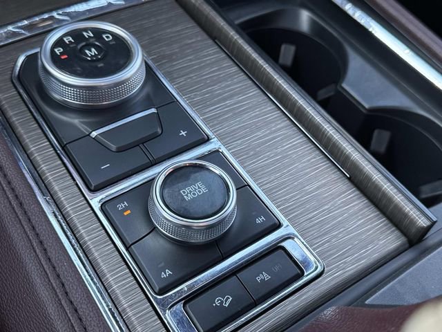 Used 2023 Ford Expedition Limited image 29