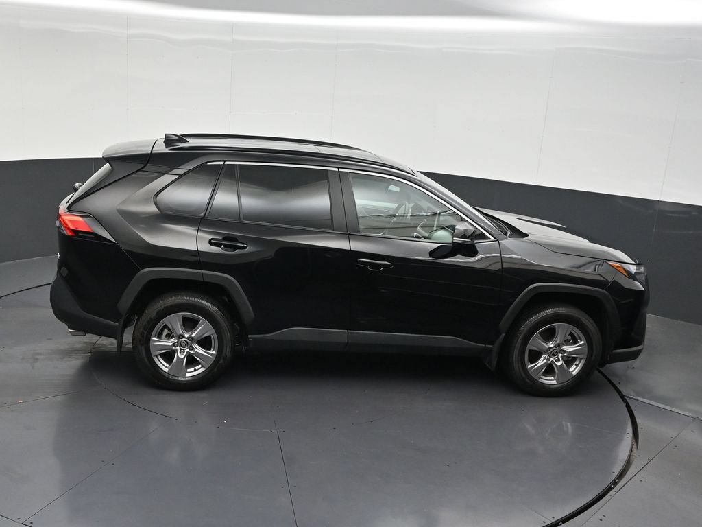 Used 2025 Toyota RAV4 XLE w/ Convenience Package FWD image 21
