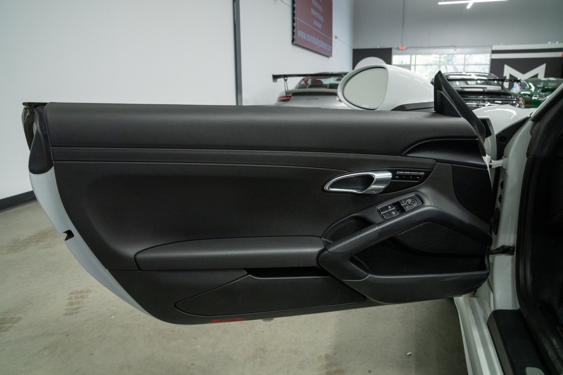 Used 2017 Porsche 718 Boxster image 33