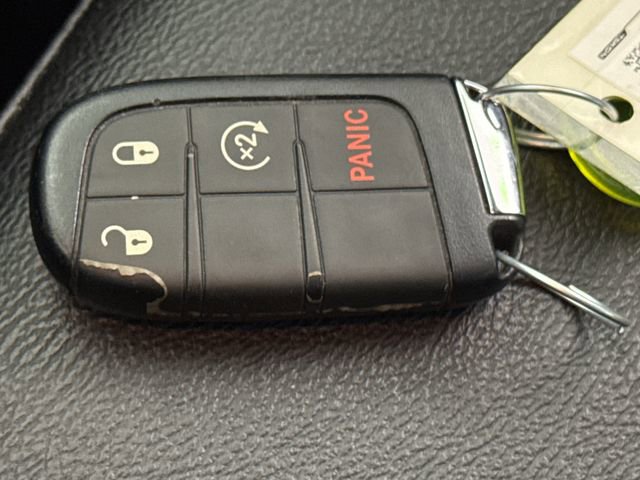Used 2025 Jeep Compass Limited AWD/4WD image 40