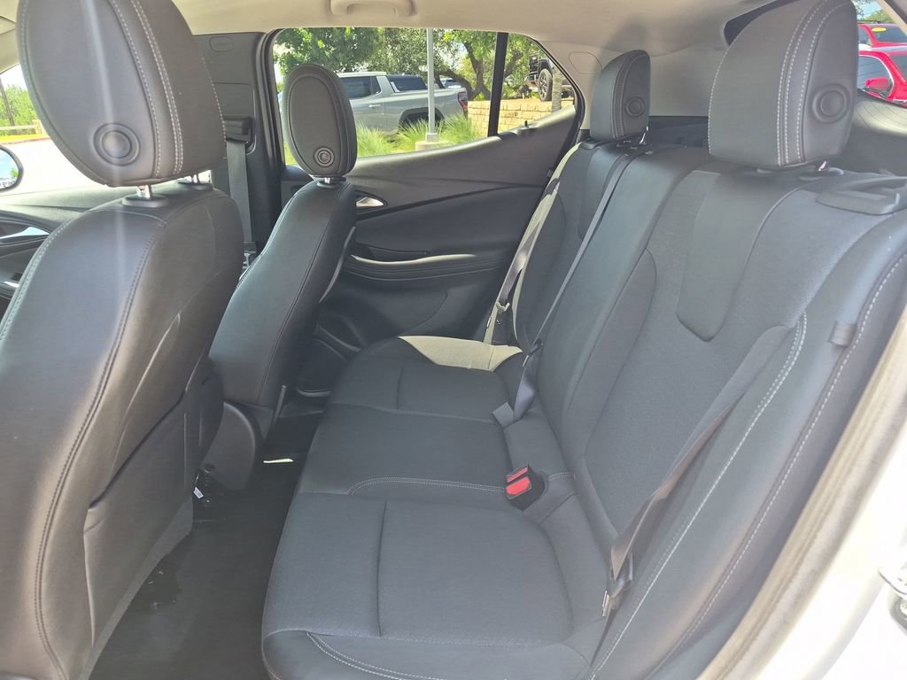 Used 2023 Buick Encore GX Preferred FWD image 33