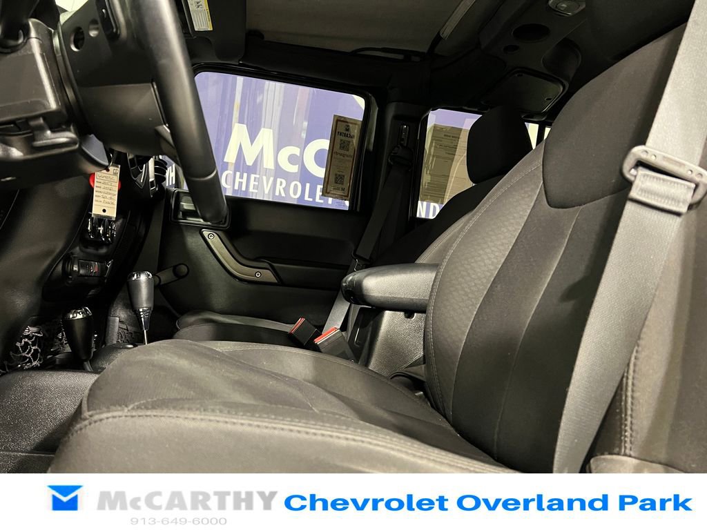 Used 2017 Jeep Wrangler Unlimited Sport w/ Connectivity Group image 18
