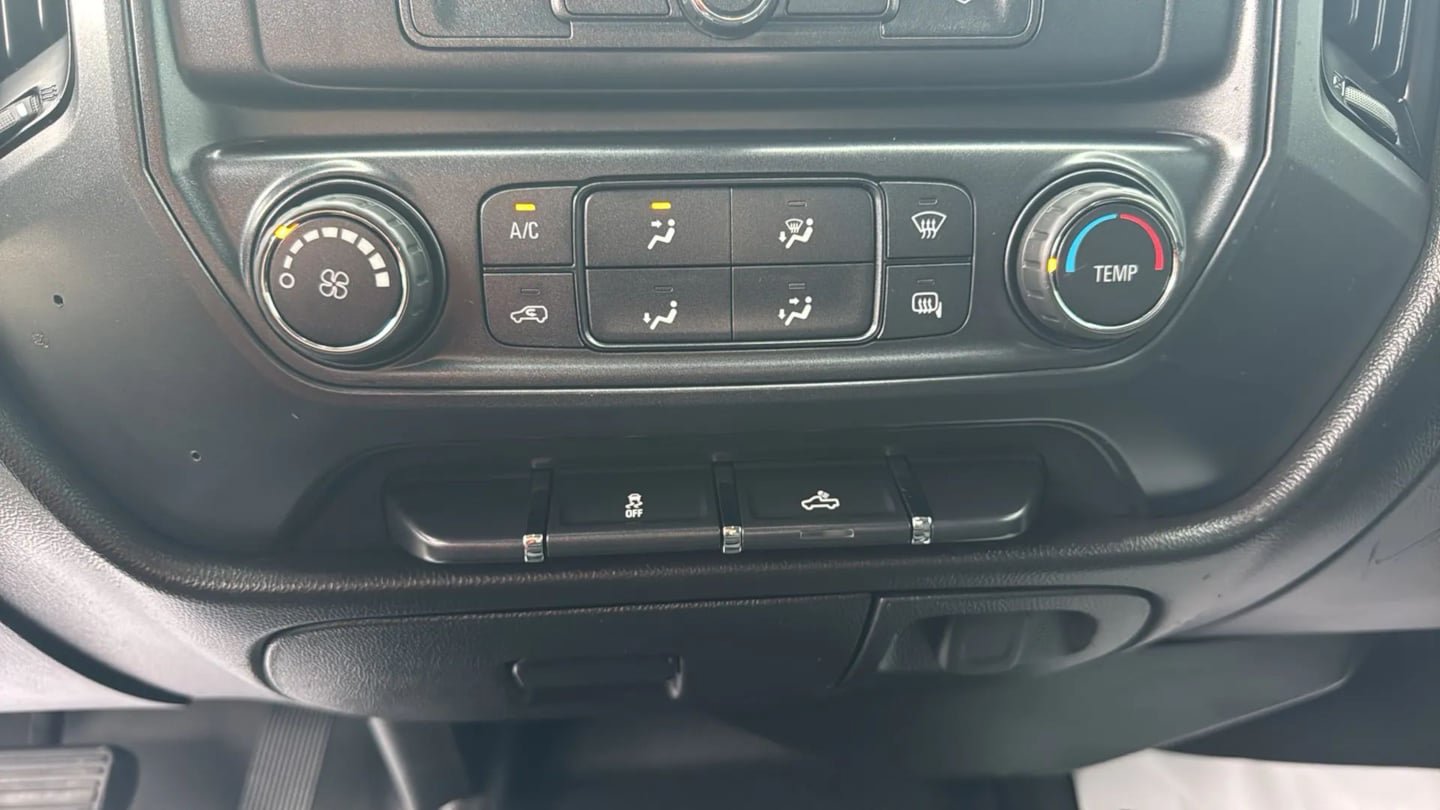 Used 2018 GMC Sierra 1500 2WD Regular Cab image 17
