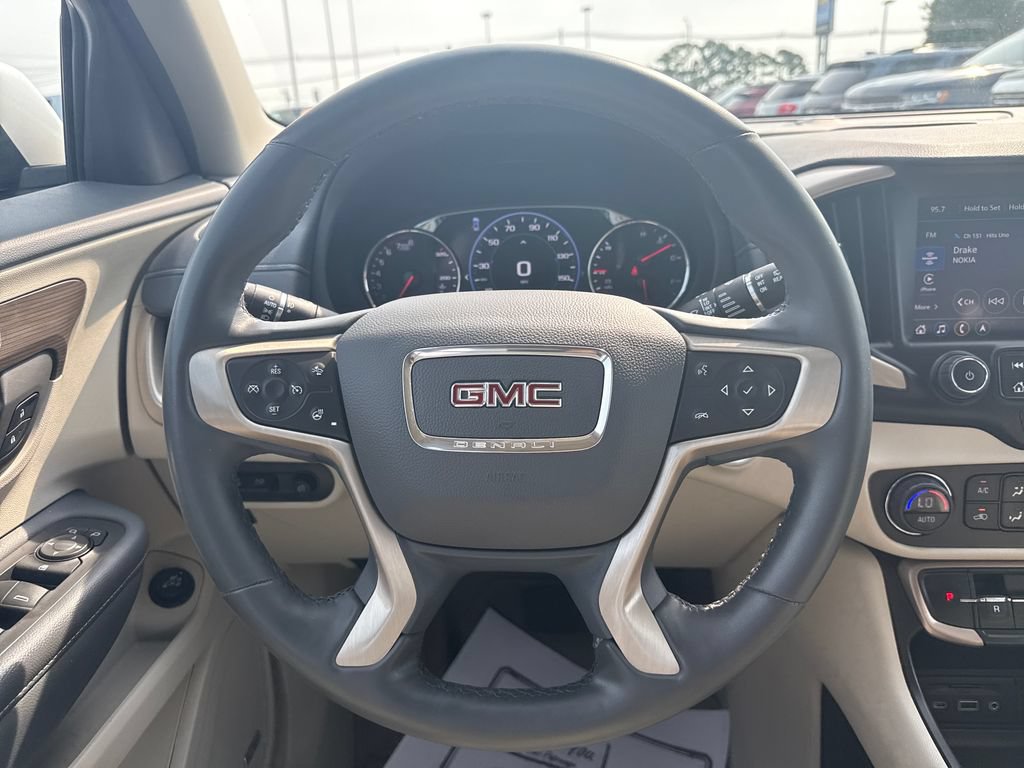 Used 2023 GMC Terrain Denali w/ Denali Premium Package AWD/4WD image 18