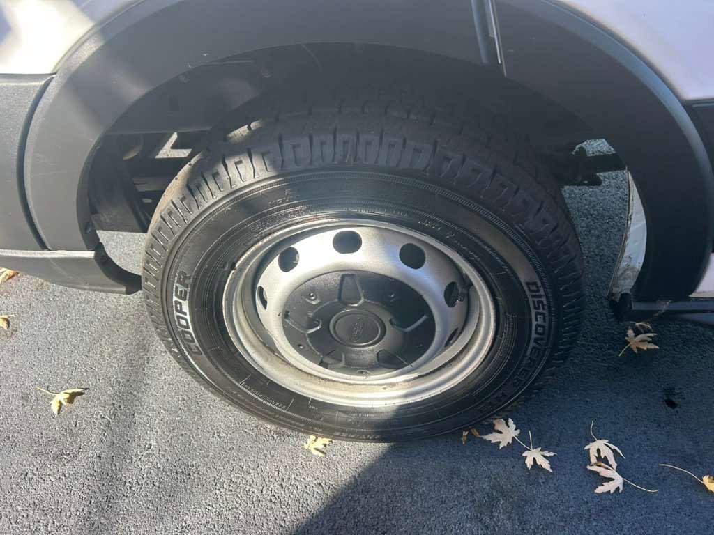 Used 2019 Ford Transit 250 148 Medium Roof image 10