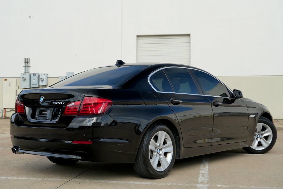 Used 2012 BMW 528i Sedan RWD image 4