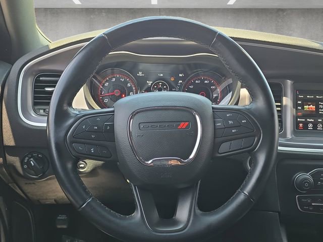 Used 2020 Dodge Charger SXT w/ Blacktop Package RWD image 21