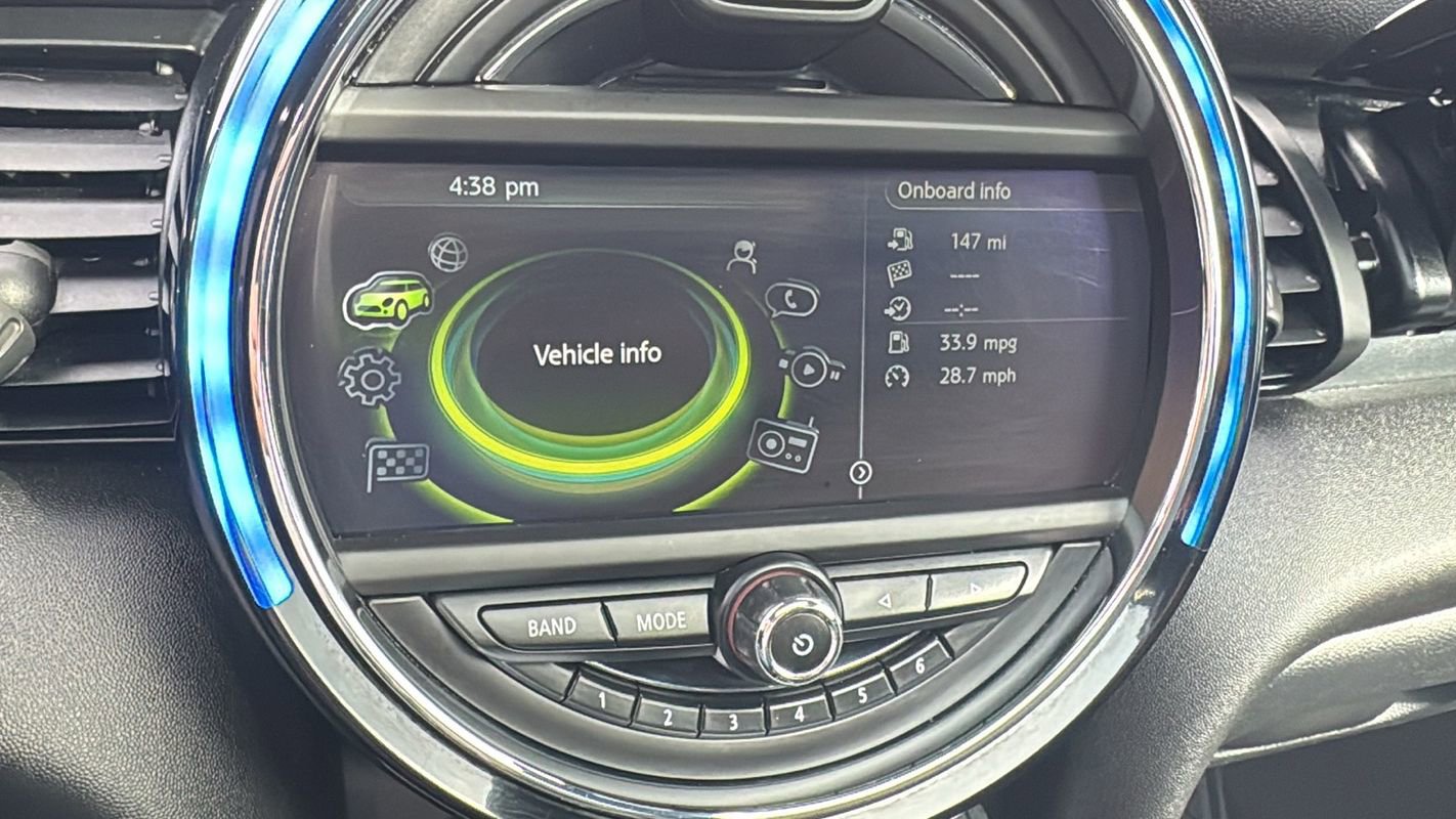 Used 2015 MINI Cooper 2-Door Hardtop FWD image 22