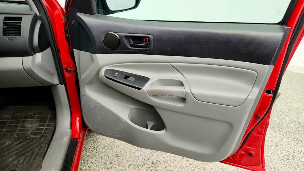 Used 2015 Toyota Tacoma 2WD Double Cab w/ Convenience Package image 24