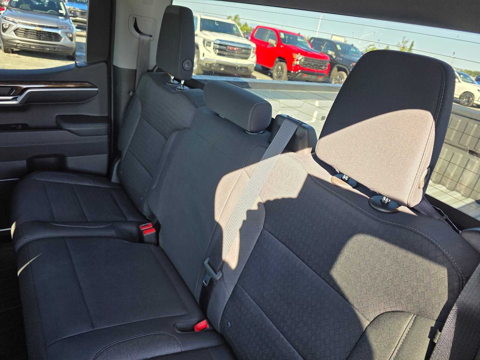 Certified 2022 GMC Sierra 1500 Elevation w/ LPO, Elevation Black Package AWD/4WD image 17