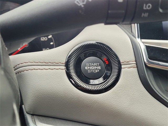 Used 2023 Jeep Compass Limited image 23