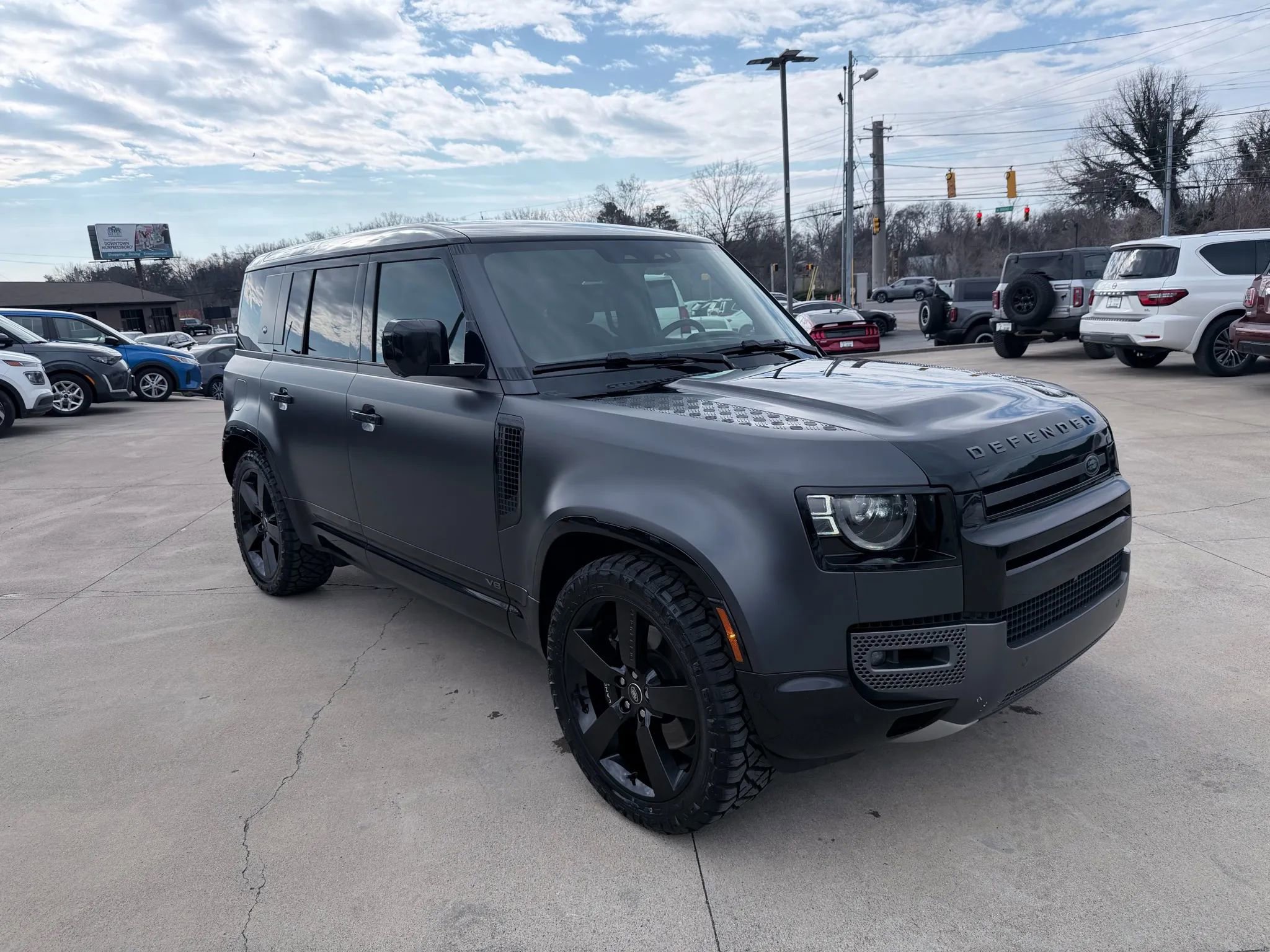 Used 2023 Land Rover Defender 110 V8 image 89