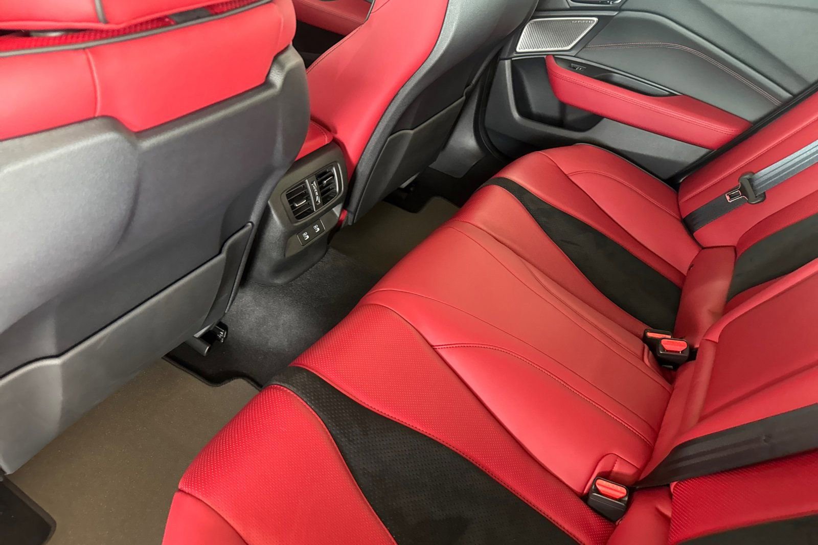 Used 2025 Acura TLX SH-AWD w/ A-SPEC Pkg image 9