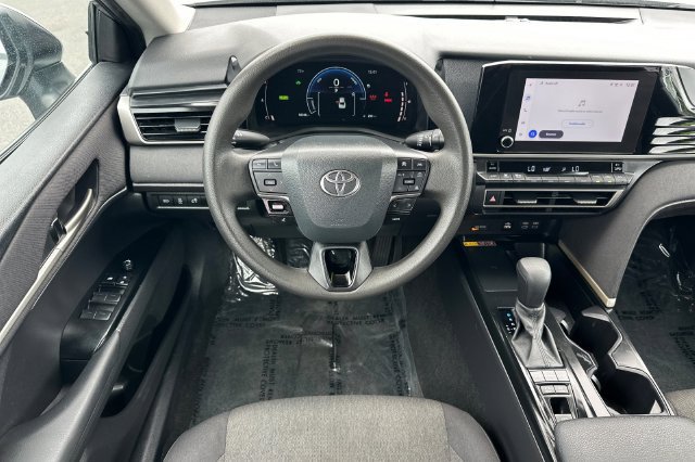 Certified 2025 Toyota Camry LE FWD image 18