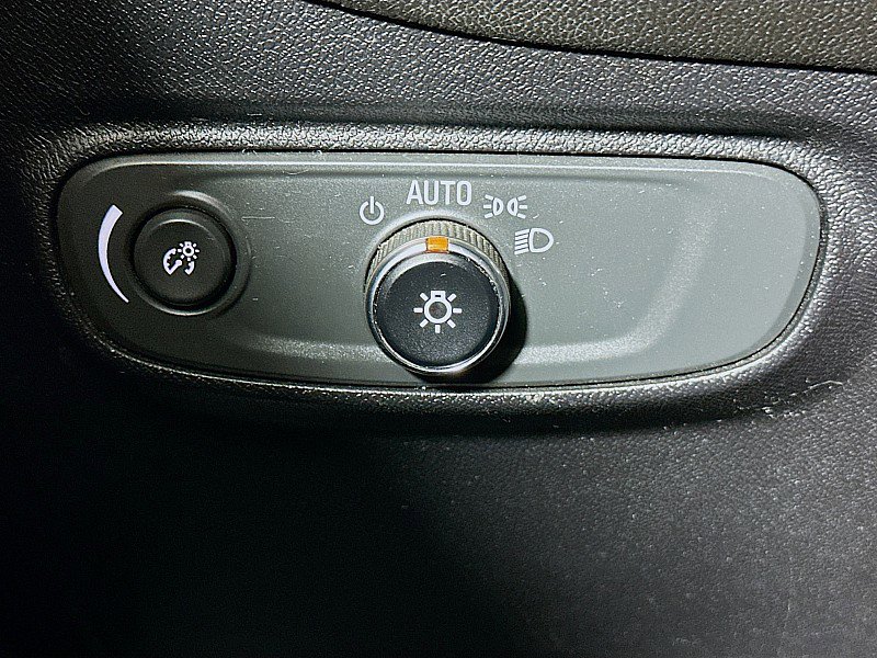 Used 2018 Chevrolet Equinox LT AWD/4WD image 10