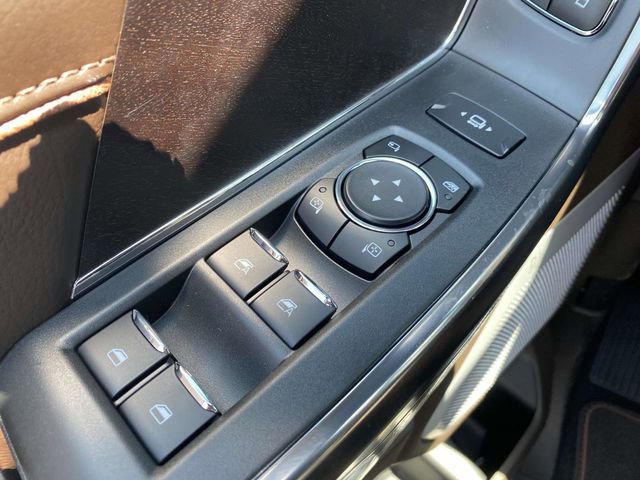 New 2025 Ford F350 King Ranch w/ Chrome Package image 18