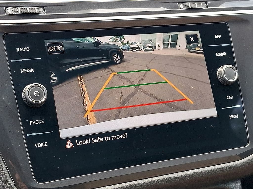Certified 2023 Volkswagen Tiguan SE R-Line FWD image 19