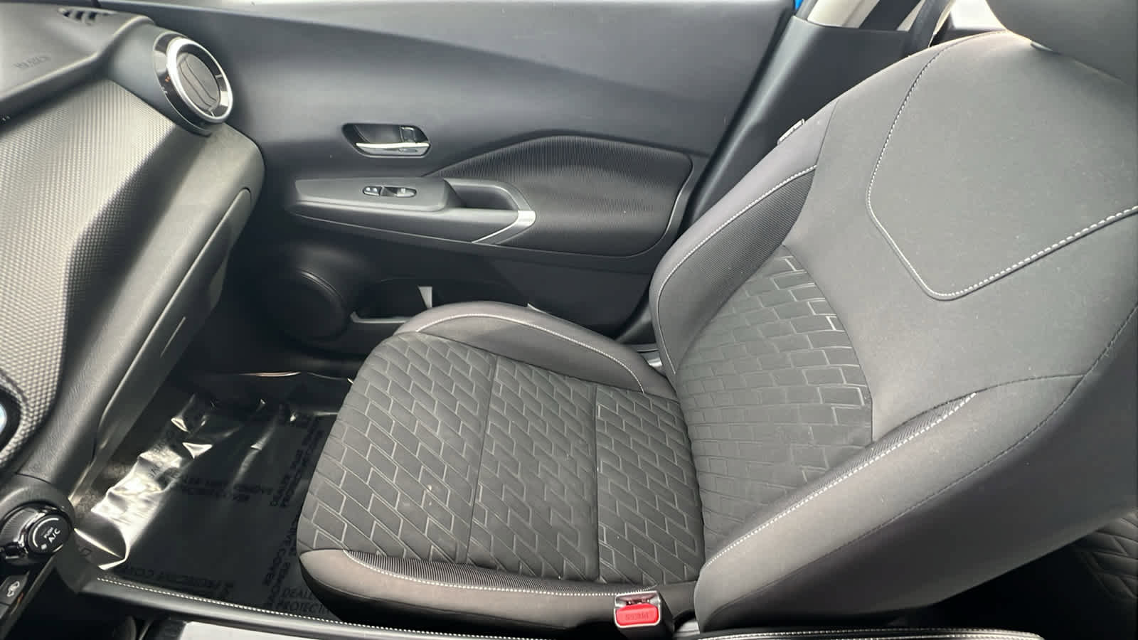 Used 2021 Nissan Kicks SV image 12