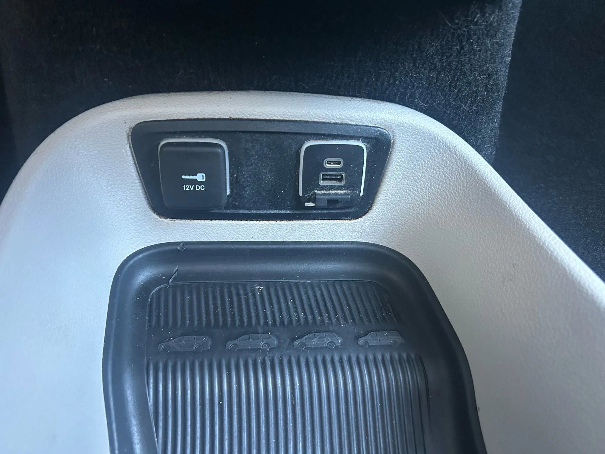 Used 2021 Chrysler Pacifica Touring-L image 13