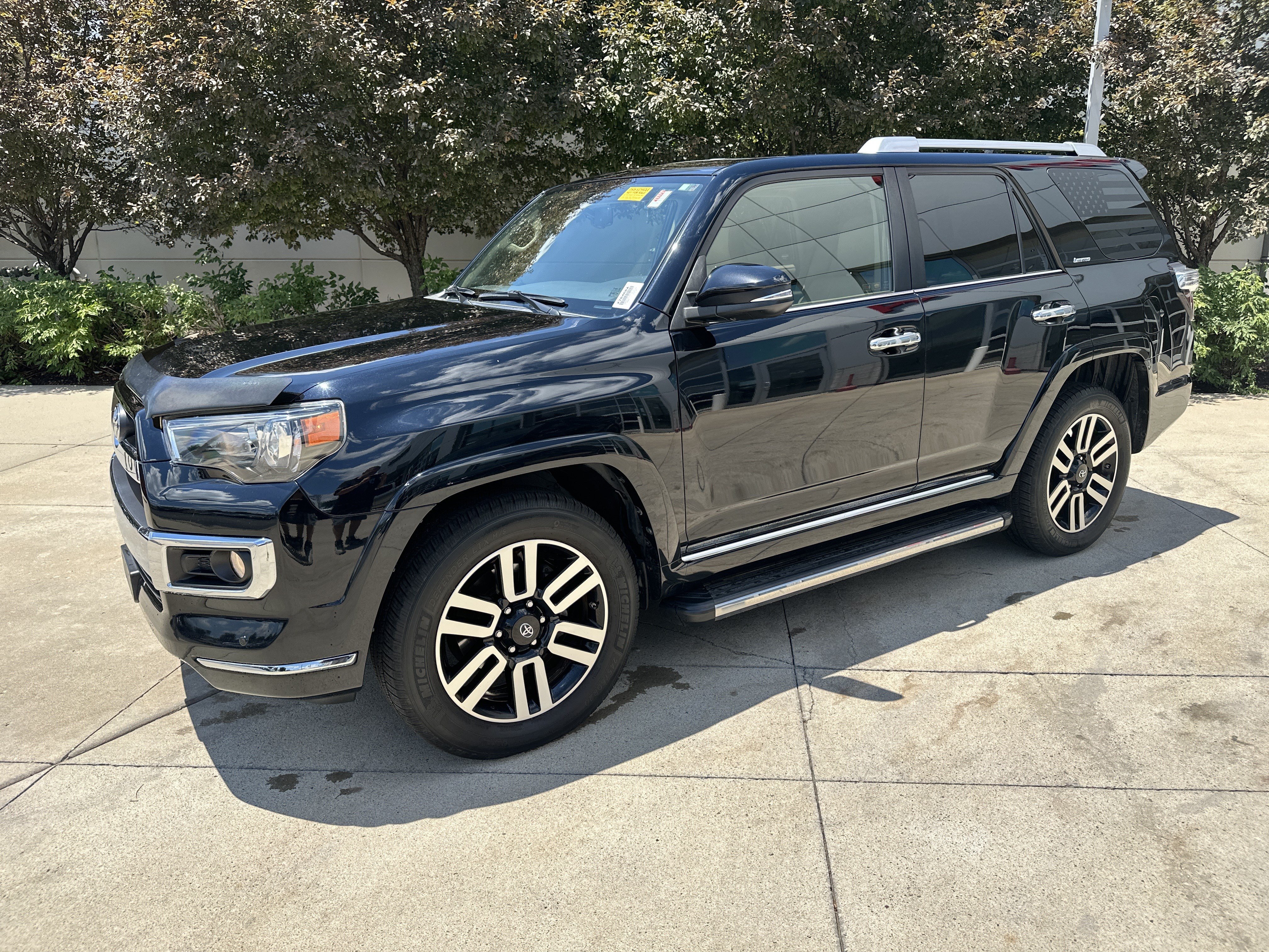 Used 2017 Toyota 4Runner Limited AWD/4WD image 3