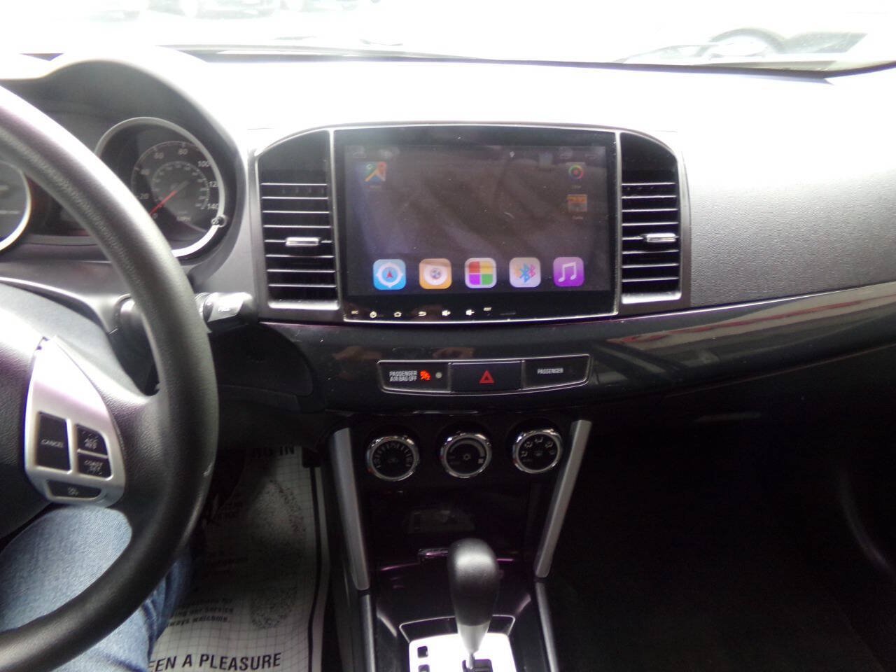Used 2016 Mitsubishi Lancer ES FWD image 12