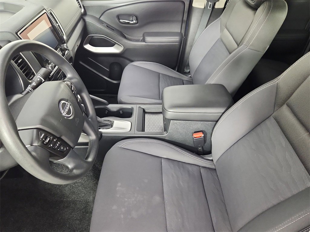 Used 2022 Nissan Frontier SV image 10