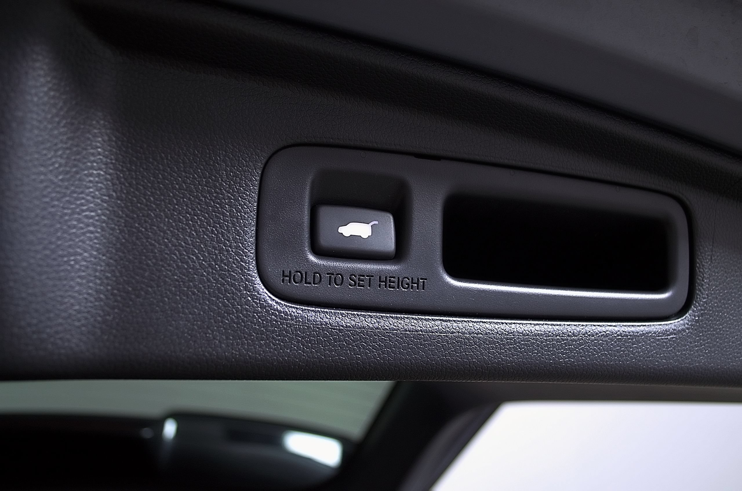 Used 2024 Honda CR-V Sport Touring image 12