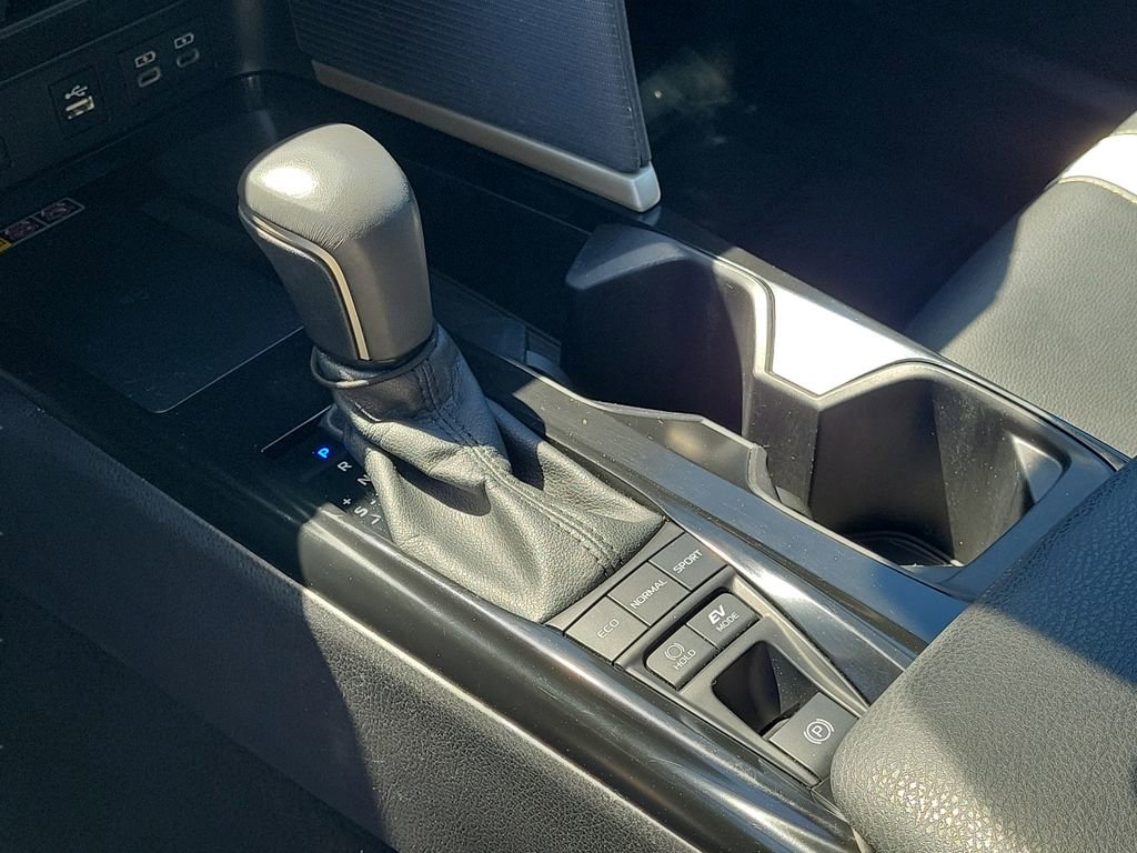 Certified 2025 Toyota Camry SE w/ Multimedia Upgrade Package image 18