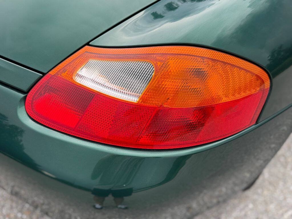 Used 2001 Porsche Boxster RWD image 14