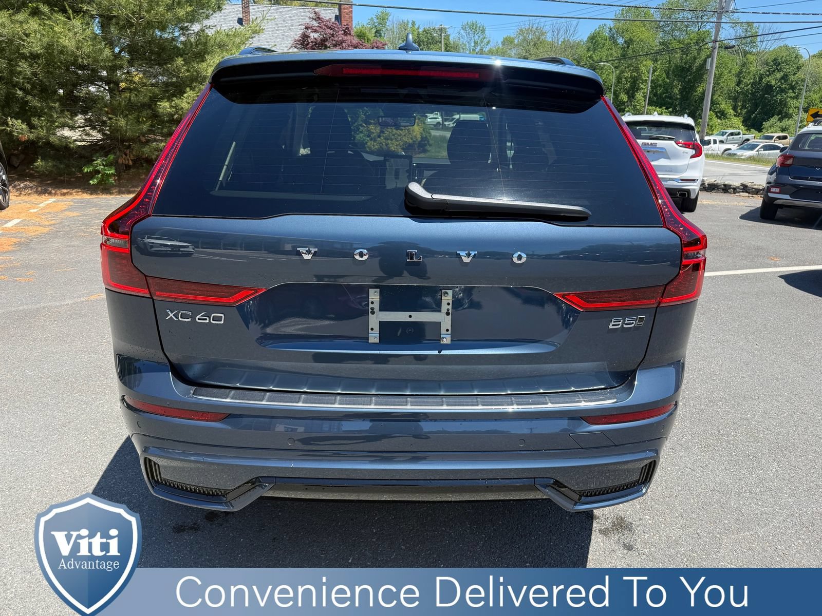 New 2026 Volvo XC60 B5 Ultra w/ Protection Package Premier AWD/4WD image 7