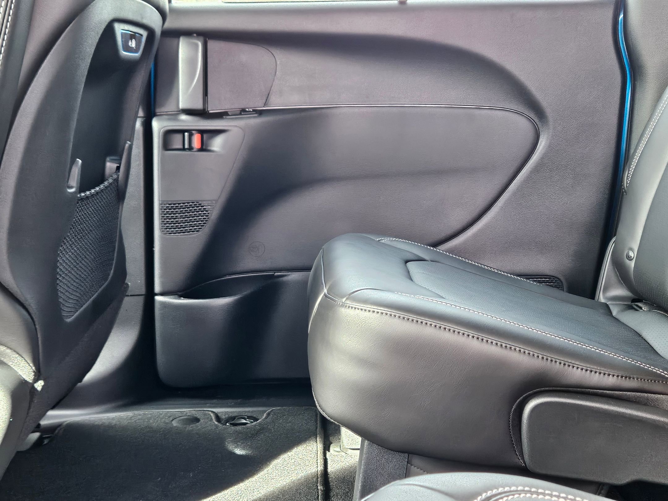 New 2026 Chrysler Pacifica Select image 20