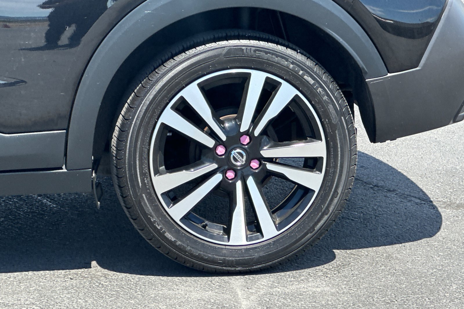 Used 2020 Nissan Kicks SR FWD image 25