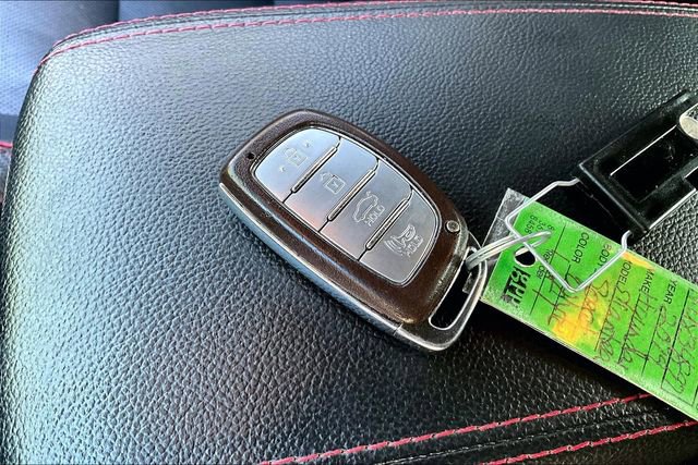 Used 2019 Hyundai Elantra Sport w/ Premium Package 03 image 32