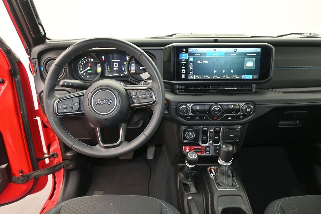 Used 2024 Jeep Wrangler Unlimited Rubicon 4xe AWD/4WD image 16