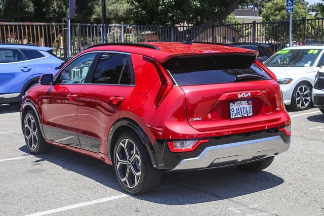 Certified 2023 Kia Niro EX Touring FWD image 8