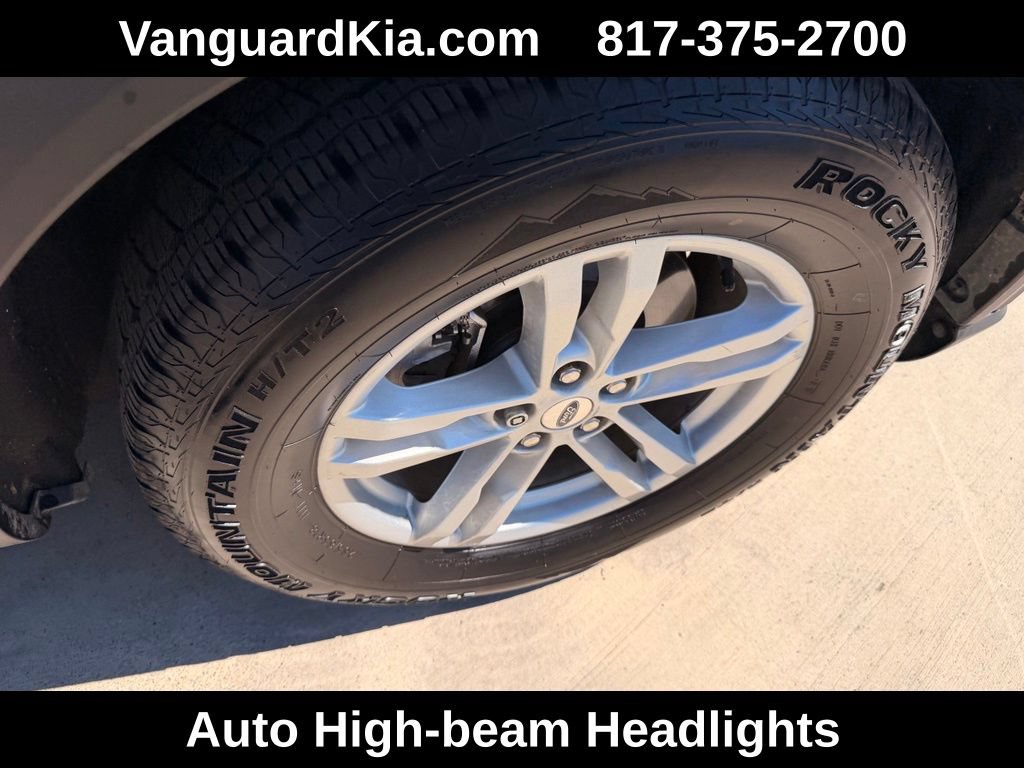 Used 2023 Ford Explorer XLT RWD image 11