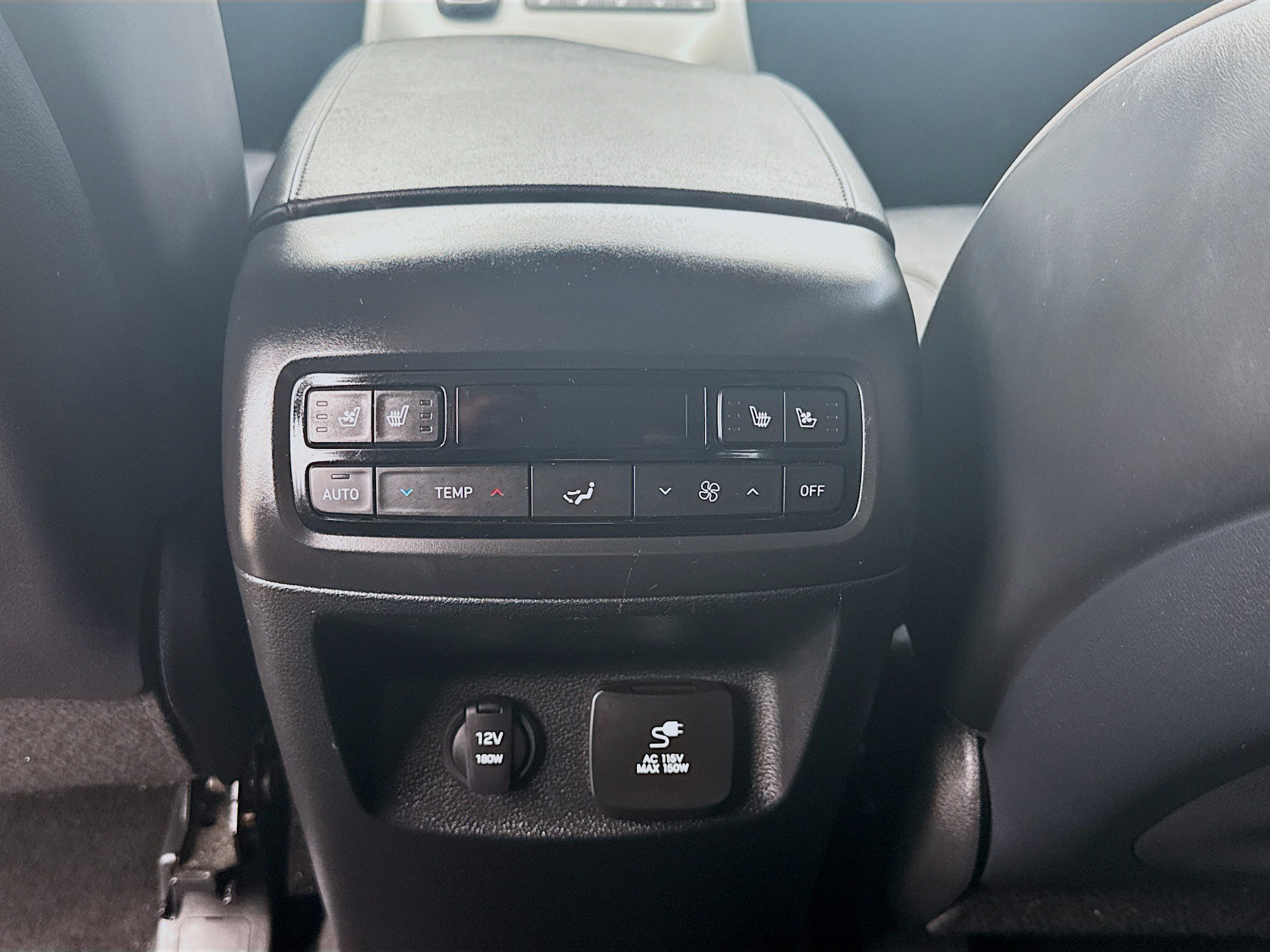 Used 2023 Hyundai Palisade SEL w/ Premium Package FWD image 20