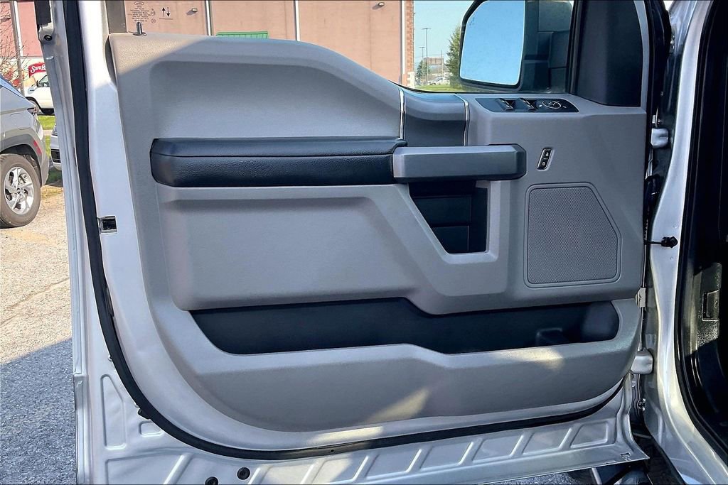 Used 2019 Ford F150 XLT w/ Equipment Group 302A Luxury image 21