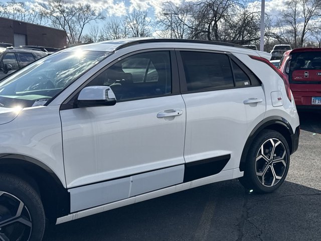 Used 2025 Kia Niro EX Touring FWD image 36