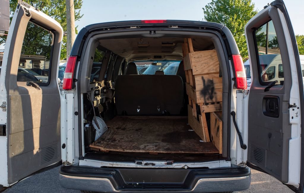 Used 2016 Chevrolet Express 3500 LT w/ LT Preferred Equipment Group RWD image 15