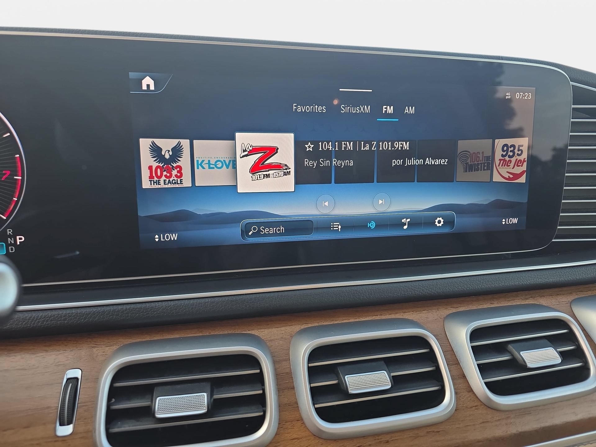 Used 2024 Mercedes-Benz GLS 580 4MATIC image 21