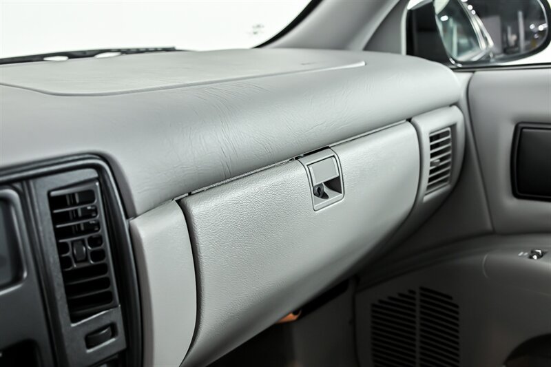 Used 1996 Chevrolet Impala SS RWD image 26