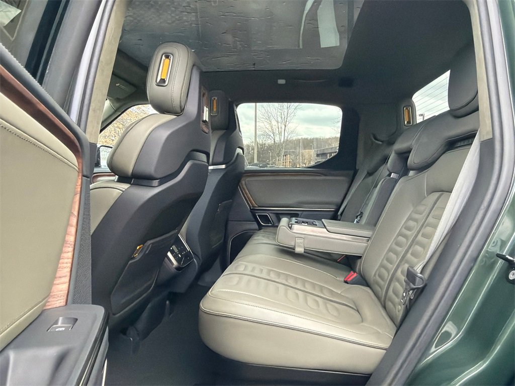 Used 2022 Rivian R1T Adventure image 23