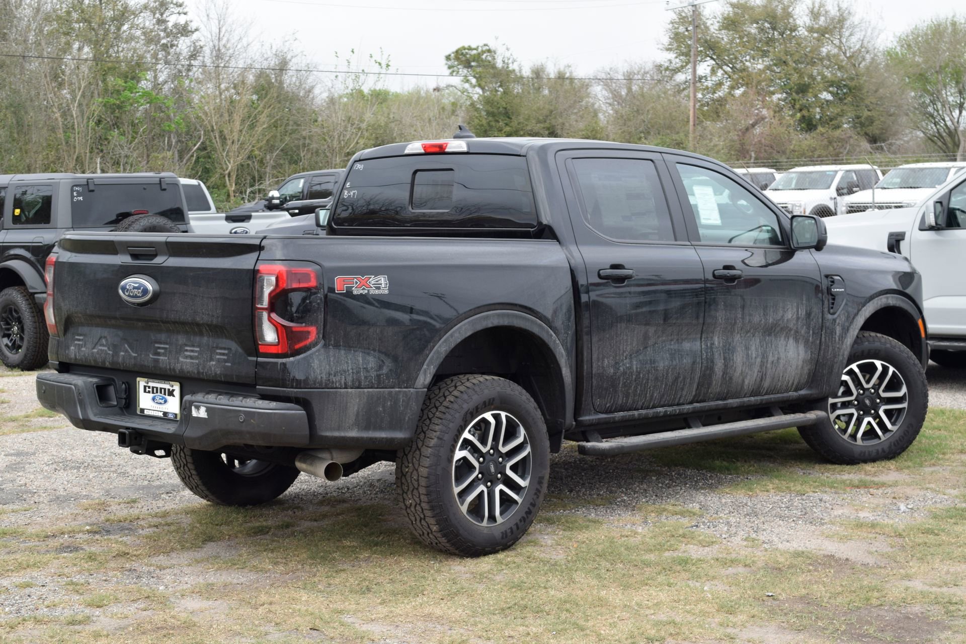 New 2026 Ford Ranger Lariat w/ FX4 Off-Road Package image 6
