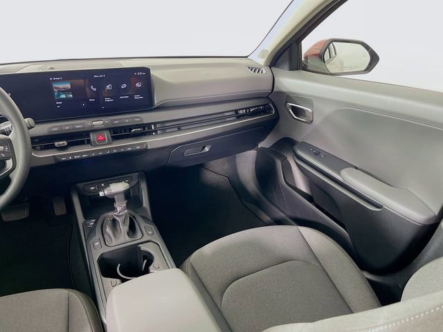 Used 2025 Kia K4 LXS image 22