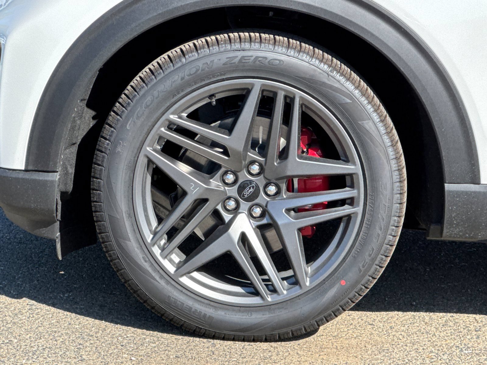 New 2026 Ford Explorer ST-Line w/ ST-Line Street Pack RWD image 29
