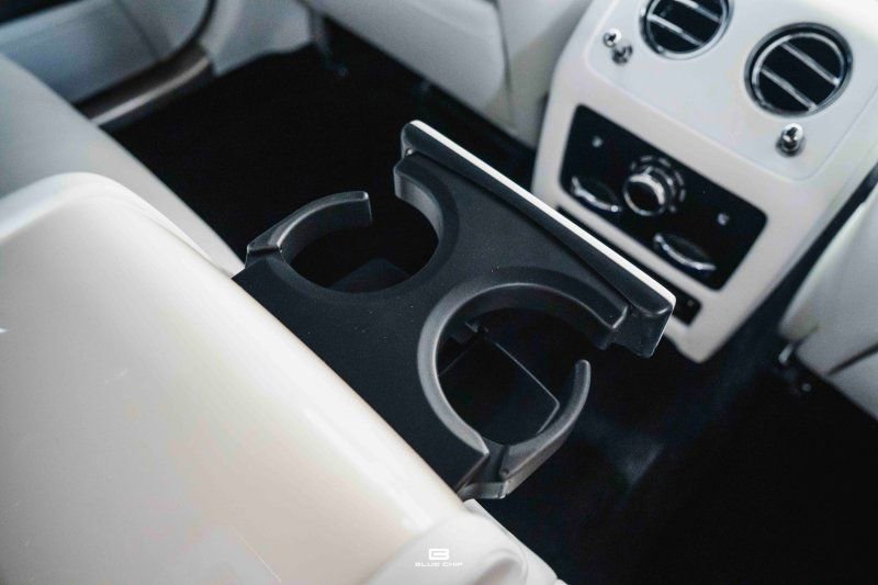 Used 2023 Rolls-Royce Ghost w/ Ghost Package image 32